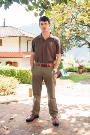 Pantalon tipo chino verde