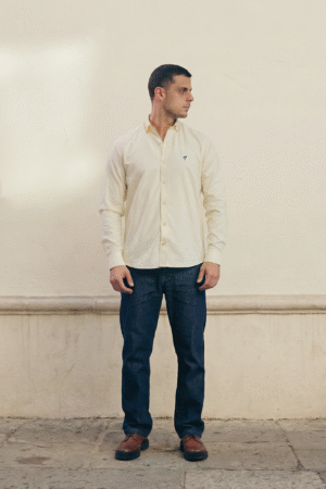 Camisa Clásica Amarillo Pastel