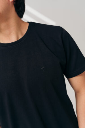 Camiseta negra